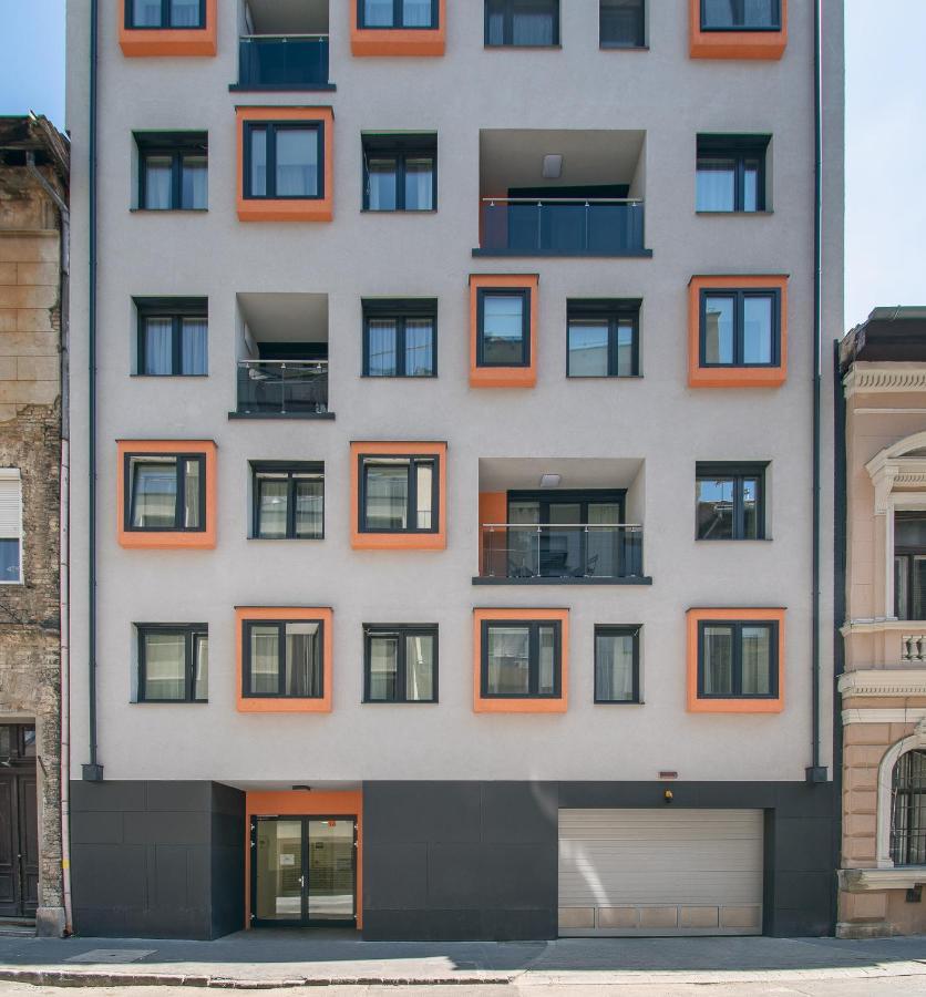 Corvin Apartment With Balcony And Ac Budapest Exterior foto